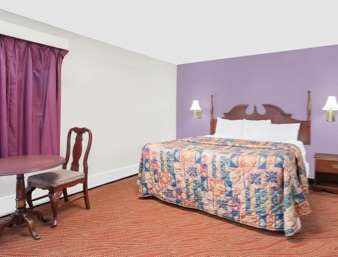 Travelodge Inn & Suites Latham Rum bild