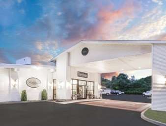 Travelodge Inn & Suites Latham Rum bild