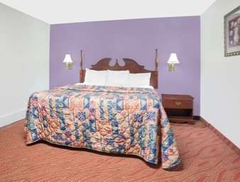 Travelodge Inn & Suites Latham Rum bild